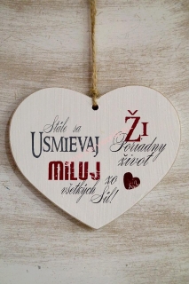 Drevená tabuľka Stále sa usmievaj- srdce3
